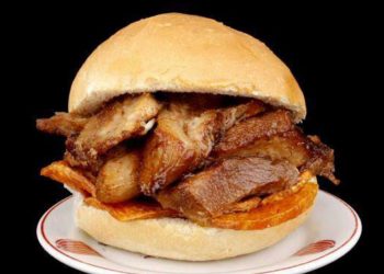 gratis-pan-con-chicharron-todo-el-dia-este-miercoles-19-en-restaurant-de-la-molina-09